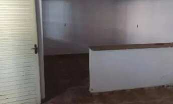 Imagem 2: Imóvel para venda oportunidade, em Av. de 2 pistas no Res. Solar Bougainville