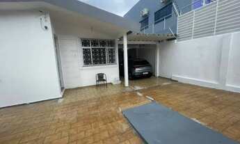 Imagem 4: Conjunto Manauense em frente ao CEMON - 5 quartos