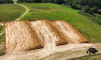 Imagem 3: Lotes Comerciais e Residenciais à Venda