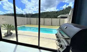 Imagem 2: Casa maravilhosa de alto padrão em condomínio cercado de uma natureza exuberante!