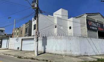 Imagem 2: Casa duplex com 2 quartos, 3 banheiros e terraço, à venda por R$ 250.000