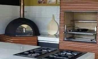 Imagem 7: Casa 3 quartos, 1 suíte em Condomínio particular. Área construída 450m². Área total 745m²