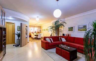 Imagem 3: Apartamento mobiliado com vista extraordinária - 223m² - 4 dormitórios (2 suítes e 2 demi