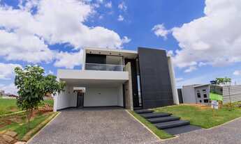 Imagem: Sobrado para venda tem 285 metros quadrados