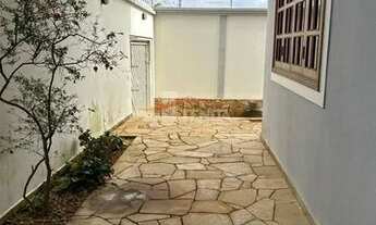 Imagem 4: Sobrado para aluguel tem 395 metros quadrados com 4 quartos em Vila Totoli - Franca - SP