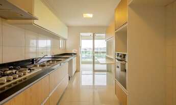 Imagem 4: Apartamento para aluguel tem 200 metros quadrados com 3 quartos