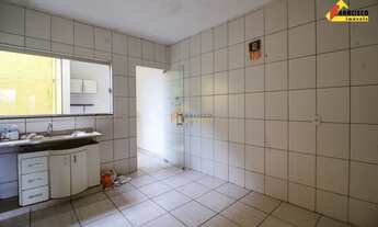 Imagem 7: Casa para aluguel, 2 quartos, 1 vaga, Quintino - Divinópolis/MG