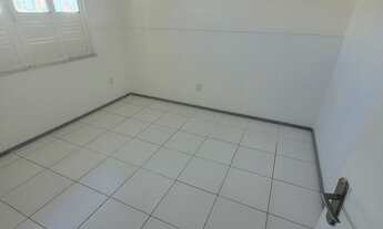 Imagem 2: Apartamento com 3/4, 2 banheiros e garagem