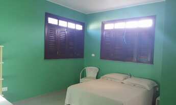 Imagem 4: Casa de condomínio para aluguel possui 450 metros quadrados com 5 quartos