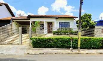 Imagem: CASA À VENDA NO JD. ALBINO BIACHI EM APUCARANA