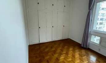 Imagem 4: Apartamento amplo, bom estado, silencioso e vista verde