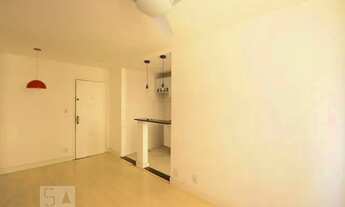 Imagem 3: Apartamento para Aluguel - Irajá, 2 Quartos, 49 m2