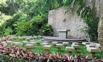 Imagem 7: Imóvel no Alto Leblon com lindos jardins e infraestrutura total de lazer