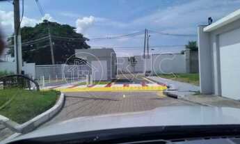 Imagem 3: Imóvel para venda possui 298 metros quadrados com 4 quartos