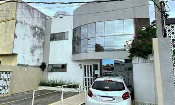 Imagem: Predio comercial da Avenida pedro Paes Azevedo