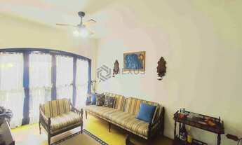 Imagem 6: Apartamento beira mar com varanda e lazer na Praia do Tombo, Guaruja