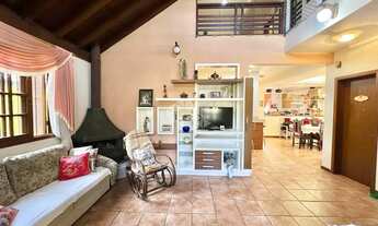 Imagem 4: Casa à Venda - Ampla, Elegante e Completa - Quase 500m² de Terreno!