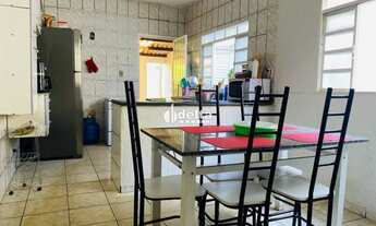 Imagem 7: Casa residencial com 3 quartos disponível para venda no bairro Santa Mônica em Uberlândia