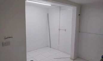 Imagem 6: Salão , Rua José de Siqueira, 32 Próximo ao Larga da Matriz da Freguesia do