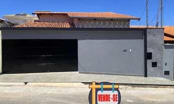 Imagem: VENDO CASA 3 QTOS