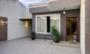 Imagem: Casa linear com 3 quartos à venda no bairro