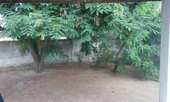 Imagem 6: Casa grande a venda em rua principal