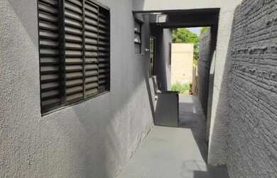 Imagem 7: Casa com 1 dormitórios para venda no bairro Jardim Ouro Verde