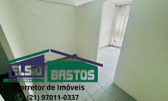 Imagem 5: Sala com banheiro Rua Barcelos Domingo 32 Centro de Campo Grande RJ