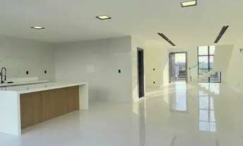 Imagem 2: Vendo Casa Duplex no Condomínio Damha, 260m², Ótima Oportunidade