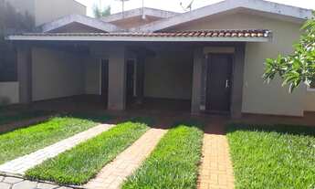 Imagem 2: Bela Casa para Aluguel em Condomínio Horizontal Fechado