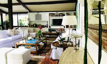 Imagem 12: Você vai adorar conhecer esta casa de 3 pavimento muito charmosa!