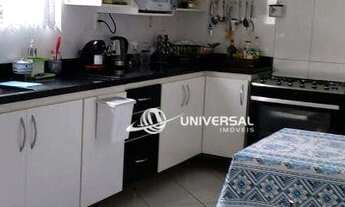 Imagem 5: Casa com 6 Quartos à venda, 220 m² por R$ 1.100.000 - São Lucas - Juiz de Fora/MG