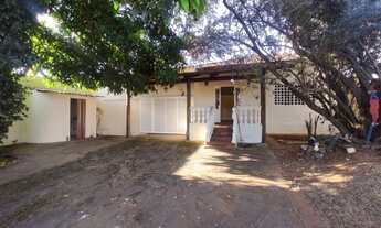 Imagem: EXCELENTE CASA 3/4 COM SUÍTE NO SETOR UNIVERSITÁRIO