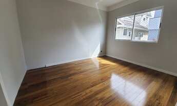 Imagem 7: SOBRADO EM CONDOMÍNIO com 5 dormitórios à venda com 290m² por R$ 1.800.000,00 no bairro Pi