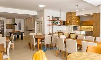 Imagem 9: Apartamento de Alto Padrão com Vista Panorâmica