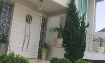 Imagem: Casa à venda de 4 dormitórios no bairro