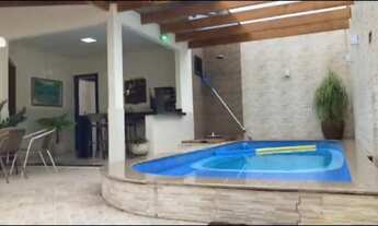 Imagem 5: Casa para aluguel possui 250 metros quadrados com 3 quartos