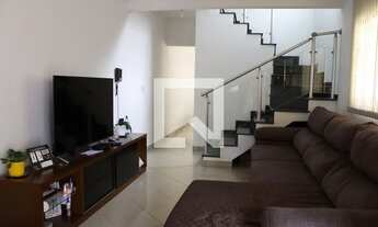 Imagem: Casa à Venda - Jardim Cocaia, 4 Quartos