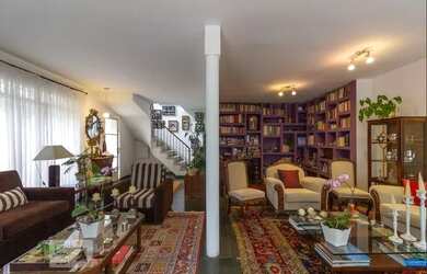 Imagem 2: Casa à Venda - Jardim América, 3 Quartos, 210 m2