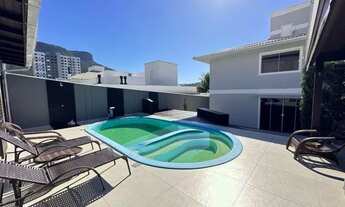 Imagem 2: Casa para venda tem 206 metros quadrados com 3 quartos em Pedra Branca - Palhoça - SC