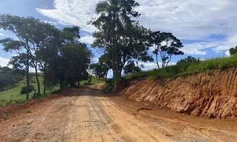 Imagem 3: Descubra o Paraíso: Terreno Top em Mairiporã! Visite já nosso Chácara Show!"