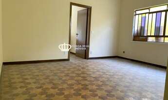 Imagem 2: OPORTUNIDADE, PARA VENDA E LOCAÇÃO, SOBRADO COM 03 DORMITÓRIOS, 03 SALAS E EDICULA À POUCO