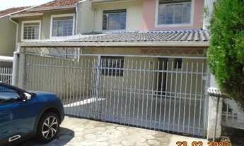 Imagem 2: Sobrado individual com garagem coberta para 2 carros