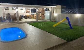 Imagem 2: Belíssima casa com arquitetura moderna, em um bairro privilegiado na zona sul de Porto Ale