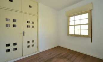 Imagem 6: Casa tipo para venda com 3 quartos, 183m²