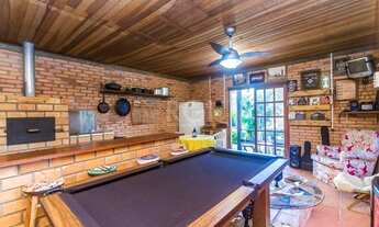 Imagem 7: CASA DE 2 DORMITÓRIOS, PISCINA, CHURRASQUEIRA E 2 VAGAS DE GARAGEM NO BAIRRO HÍPICA