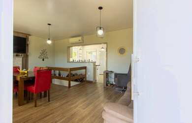 Imagem 4: RARIDADE NO BAIRRO MEDIANEIRA - SOBRADO PRONTO PARA MORAR !!