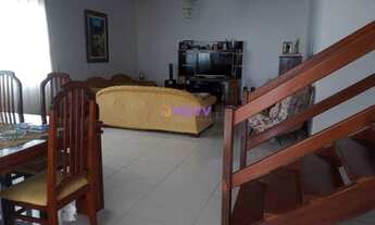 Imagem 6: Linda casa linear com piscina e área gourmet em excelente localização !