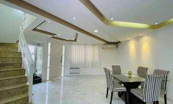 Imagem 2: Casa 04 quartos c/suíte, 02 vagas no Bigorrilho/Barigui em Curitiba-PR