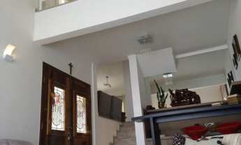 Imagem 3: Casa de condomínio sobrado para venda tem 270 metros quadrados com 4 quartos